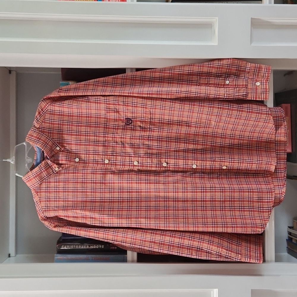 Men's long sleeved Chaps dress shirt, size L, red plaid